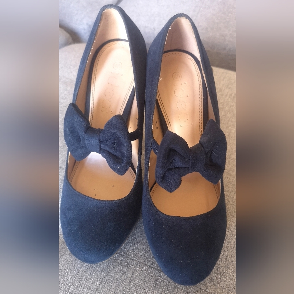 Beautiful shoes. - Picture 4 of 11